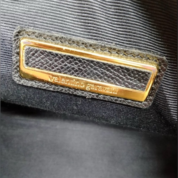 Valentino Garavani Black Leather Boston Bag - Picture 11 of 12